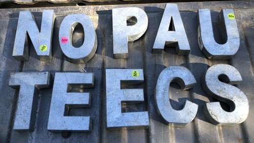 Lettere insegna scatola - lettere,